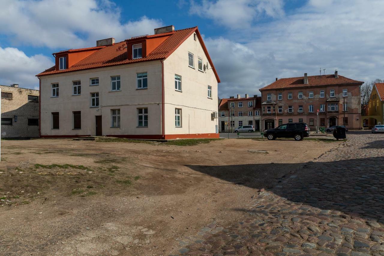 Compact Apartment Near Food Market In The Oldtown Plus Free Parking Klaipeda Exterior foto
